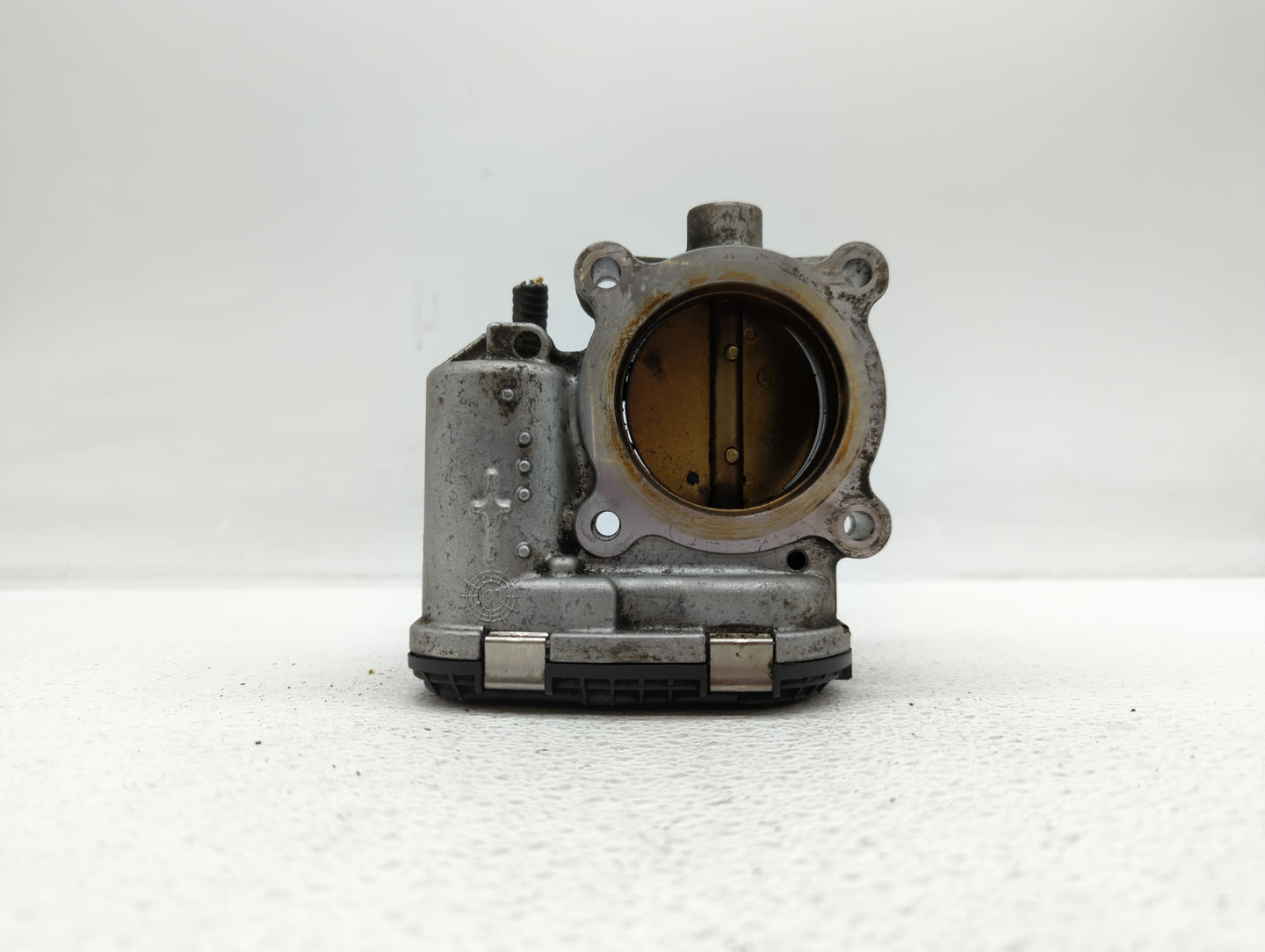 2014-2018 Ford Focus Throttle Body P/N:DS7E-9F991-BB Fits Fits 2014 2015 2016 2017 2018 2019 OEM Used Auto Parts - Oemusedau