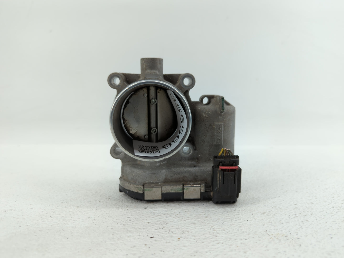 2014-2018 Ford Focus Throttle Body P/N:DS7E-9F991-BB Fits Fits 2014 2015 2016 2017 2018 2019 OEM Used Auto Parts - Oemusedau