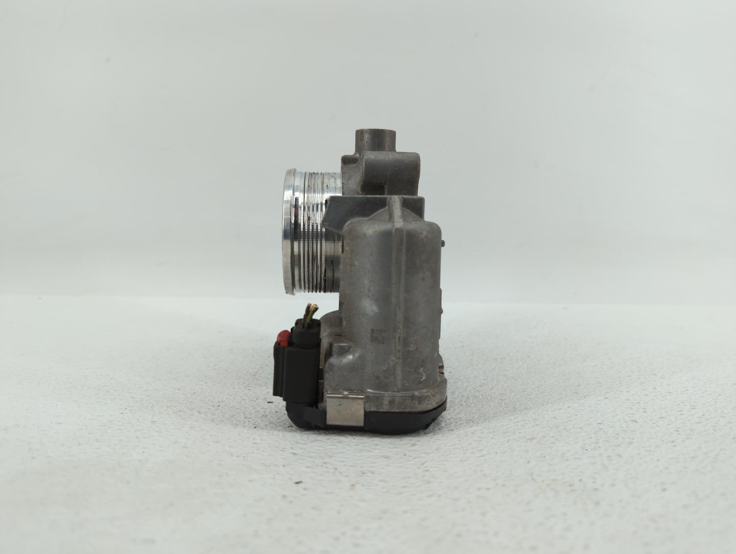 2014-2018 Ford Focus Throttle Body P/N:DS7E-9F991-BB Fits Fits 2014 2015 2016 2017 2018 2019 OEM Used Auto Parts - Oemusedau