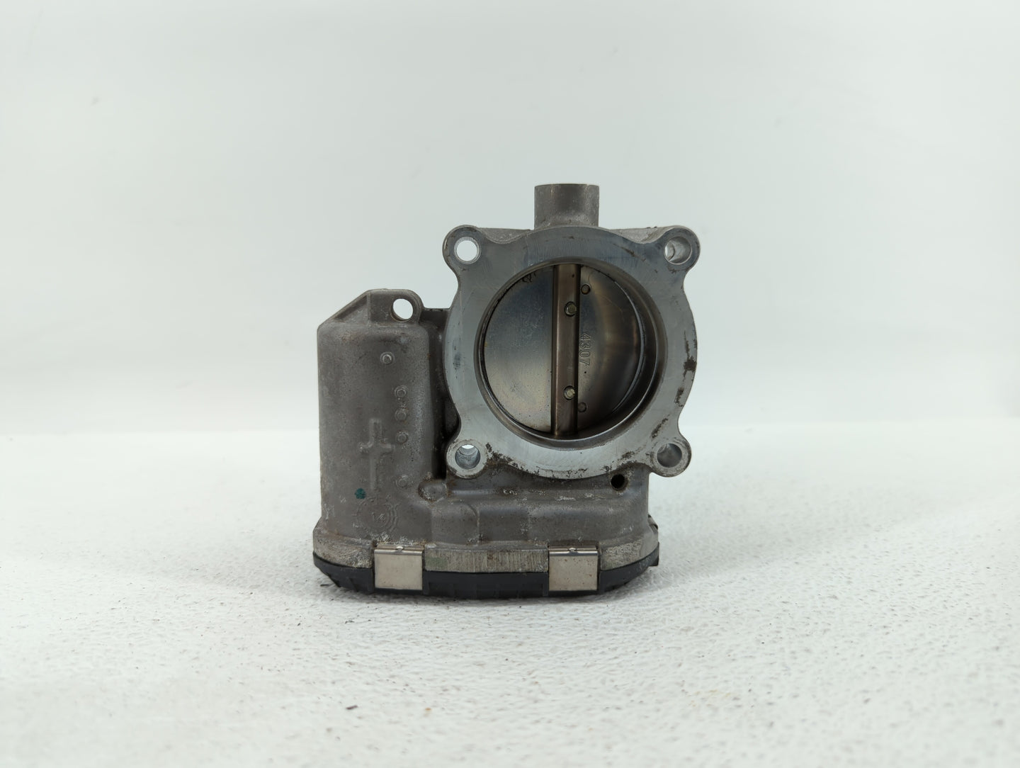 2014-2018 Ford Focus Throttle Body P/N:DS7E-9F991-BB Fits Fits 2014 2015 2016 2017 2018 2019 OEM Used Auto Parts - Oemusedau