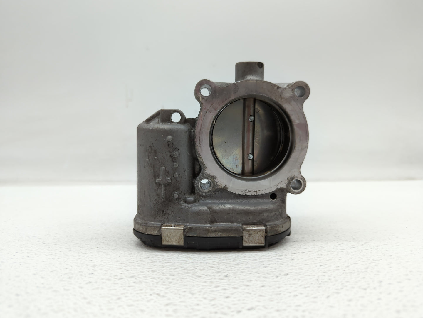 2014-2018 Ford Focus Throttle Body P/N:DS7E-9F991-BB Fits Fits 2014 2015 2016 2017 2018 2019 OEM Used Auto Parts - Oemusedau