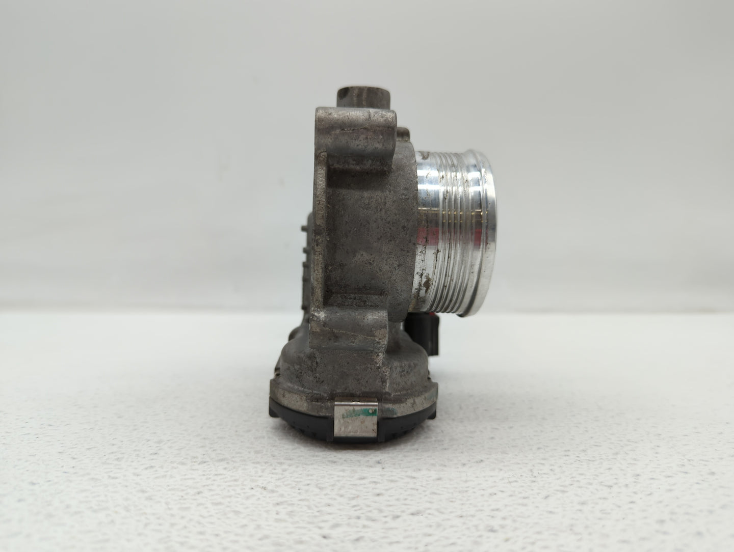 2014-2018 Ford Focus Throttle Body P/N:DS7E-9F991-BB Fits Fits 2014 2015 2016 2017 2018 2019 OEM Used Auto Parts - Oemusedau