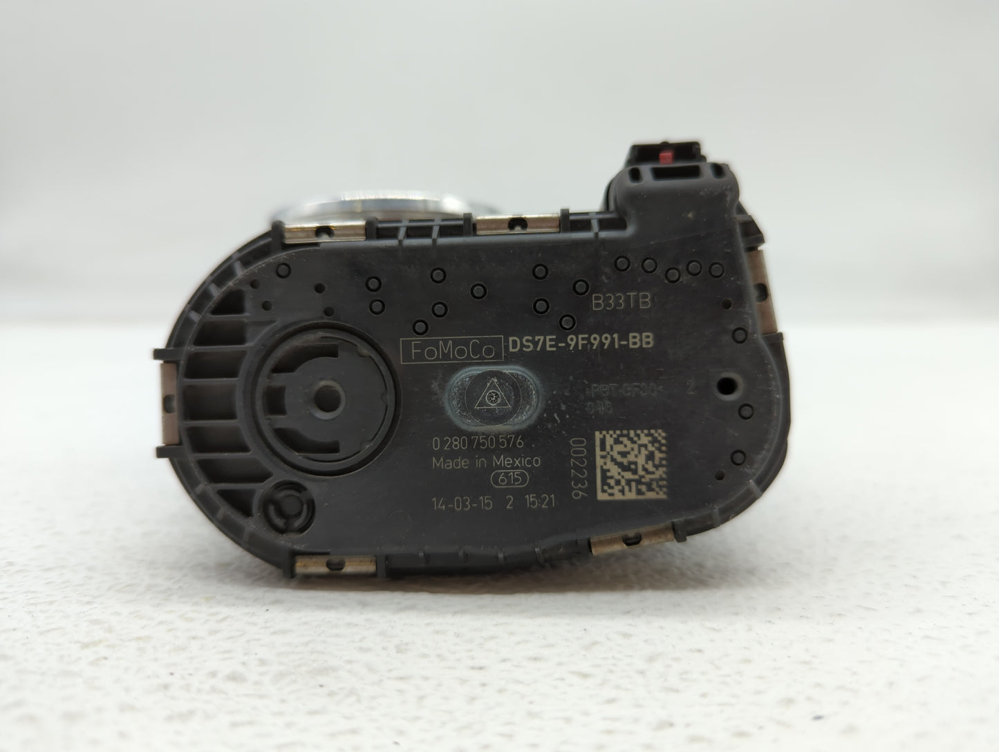 2014-2018 Ford Focus Throttle Body P/N:DS7E-9F991-BB Fits Fits 2014 2015 2016 2017 2018 2019 OEM Used Auto Parts - Oemusedau