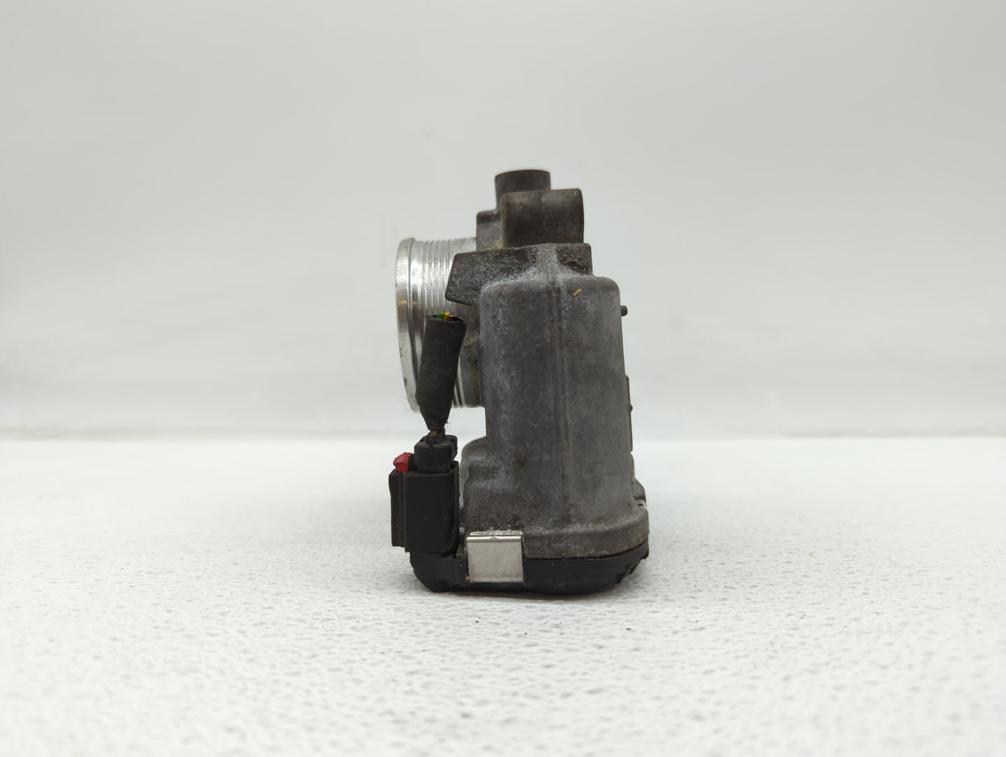 2014-2018 Ford Focus Throttle Body P/N:DS7E-9F991-BB Fits Fits 2014 2015 2016 2017 2018 2019 OEM Used Auto Parts - Oemusedau