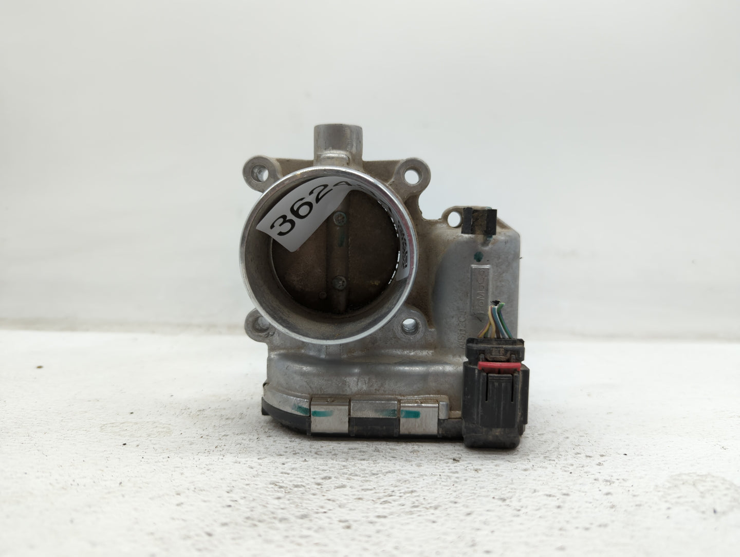 2014-2018 Ford Focus Throttle Body P/N:0 280 750 566 DS7E-9F991-BB Fits Fits 2014 2015 2016 2017 2018 2019 OEM Used Auto Par