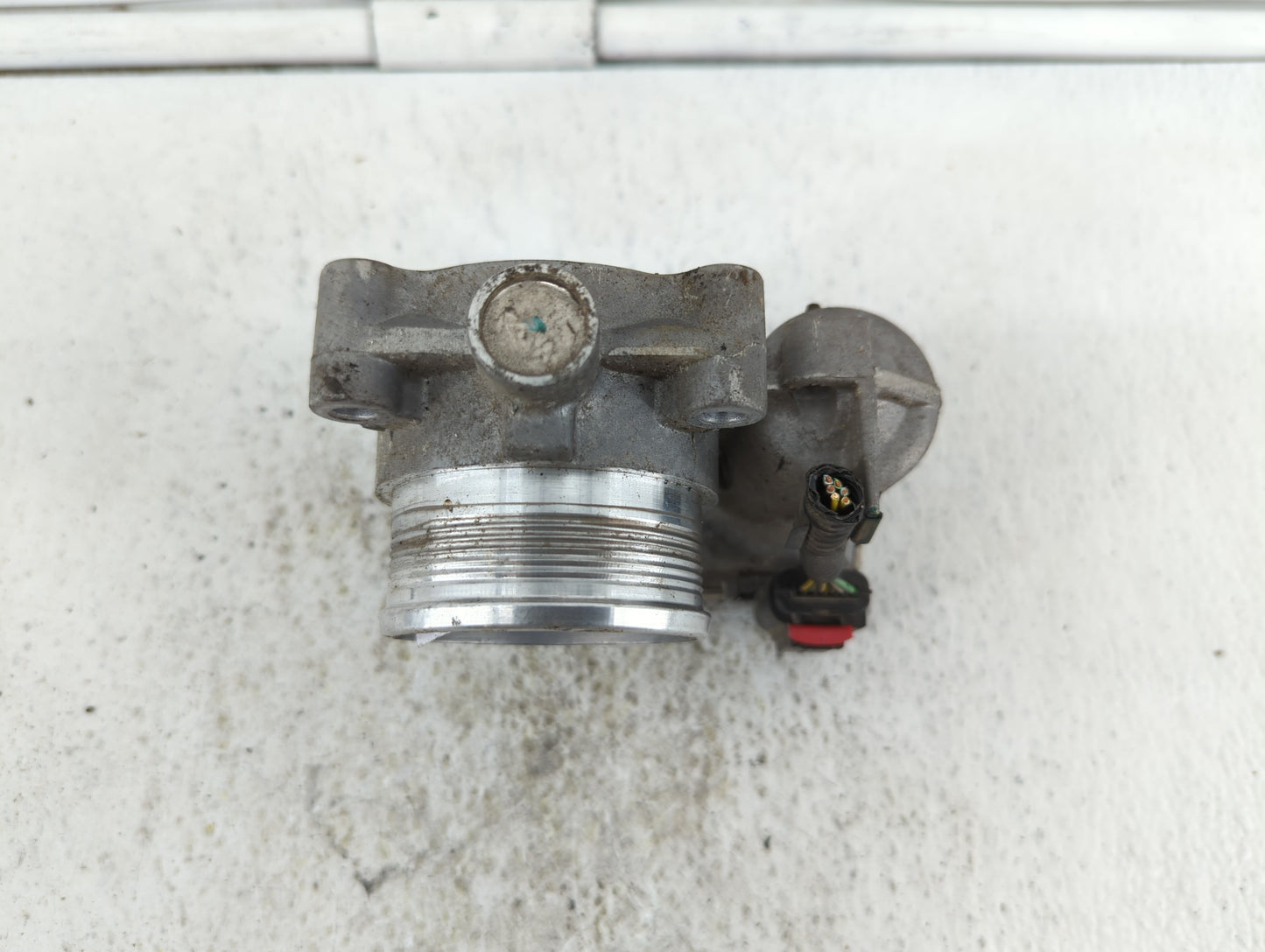 2014-2018 Ford Focus Throttle Body P/N:0 280 750 566 DS7E-9F991-BB Fits Fits 2014 2015 2016 2017 2018 2019 OEM Used Auto Par