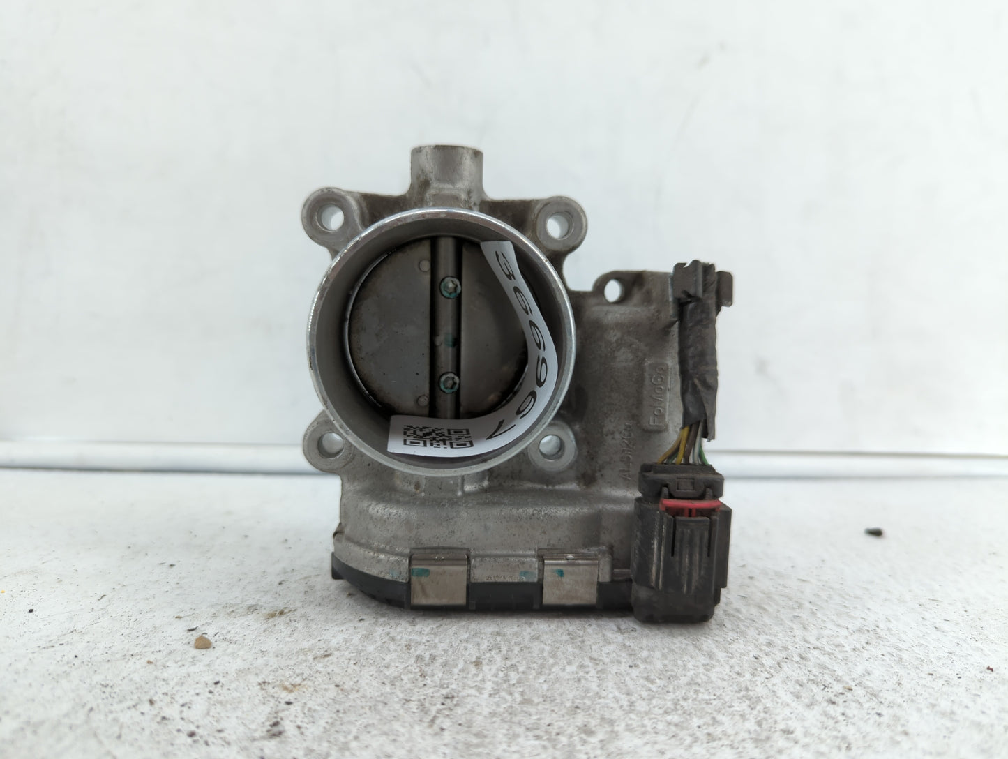 2014-2018 Ford Focus Throttle Body P/N:0 280 750 566 DS7E-9F991-BB Fits Fits 2014 2015 2016 2017 2018 2019 OEM Used Auto Par