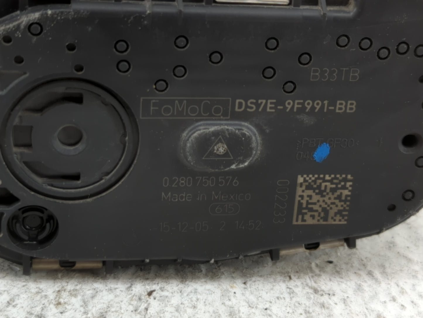 2014-2018 Ford Focus Throttle Body P/N:0 280 750 566 DS7E-9F991-BB Fits Fits 2014 2015 2016 2017 2018 2019 OEM Used Auto Par