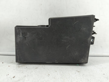 2015 Ford Focus Fusebox Fuse Box Panel Relay Module P/N:AV6T-14A067-AD AV6T-14A142-AB Fits OEM Used Auto Parts - Oemusedauto