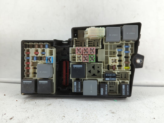 2015 Ford Focus Fusebox Fuse Box Panel Relay Module P/N:AV6T-14A067-AD AV6T-14A142-AB Fits OEM Used Auto Parts