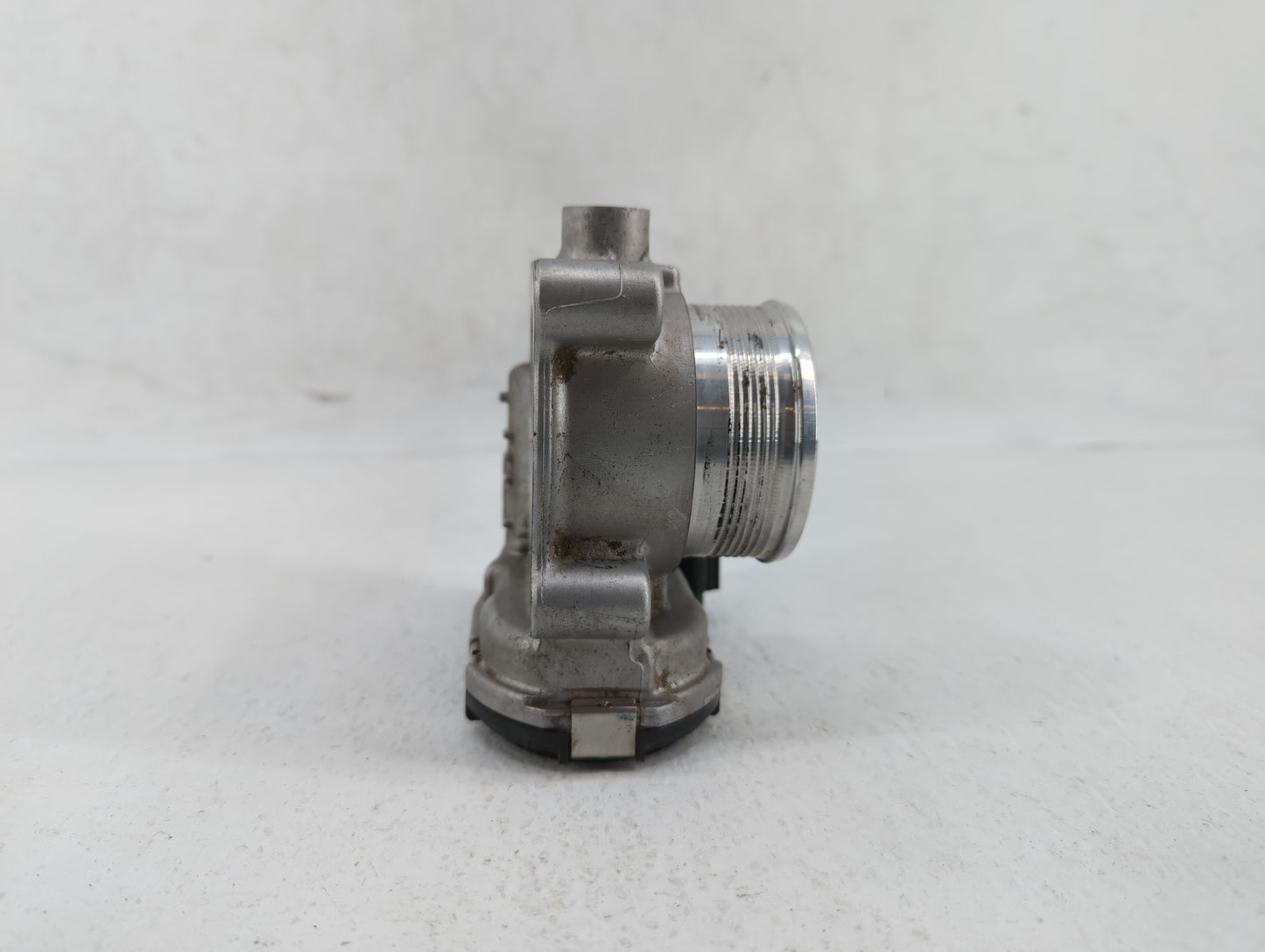 2014-2018 Ford Focus Throttle Body P/N:0 280 750 566 DS7E-9F991-BB Fits Fits 2014 2015 2016 2017 2018 2019 OEM Used Auto Par