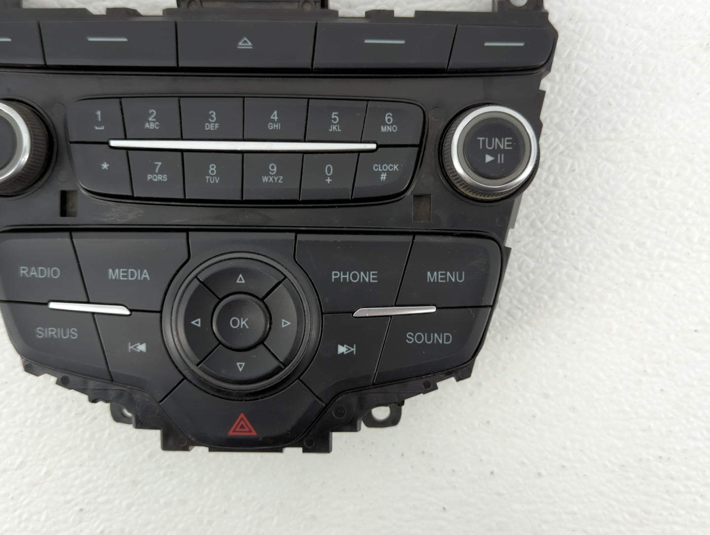 2015-2018 Ford Focus Radio AM FM Cd Player Receiver Replacement P/N:F1ET18K811KC F1ET18K811KD Fits Fits 2015 2016 2017 2018 