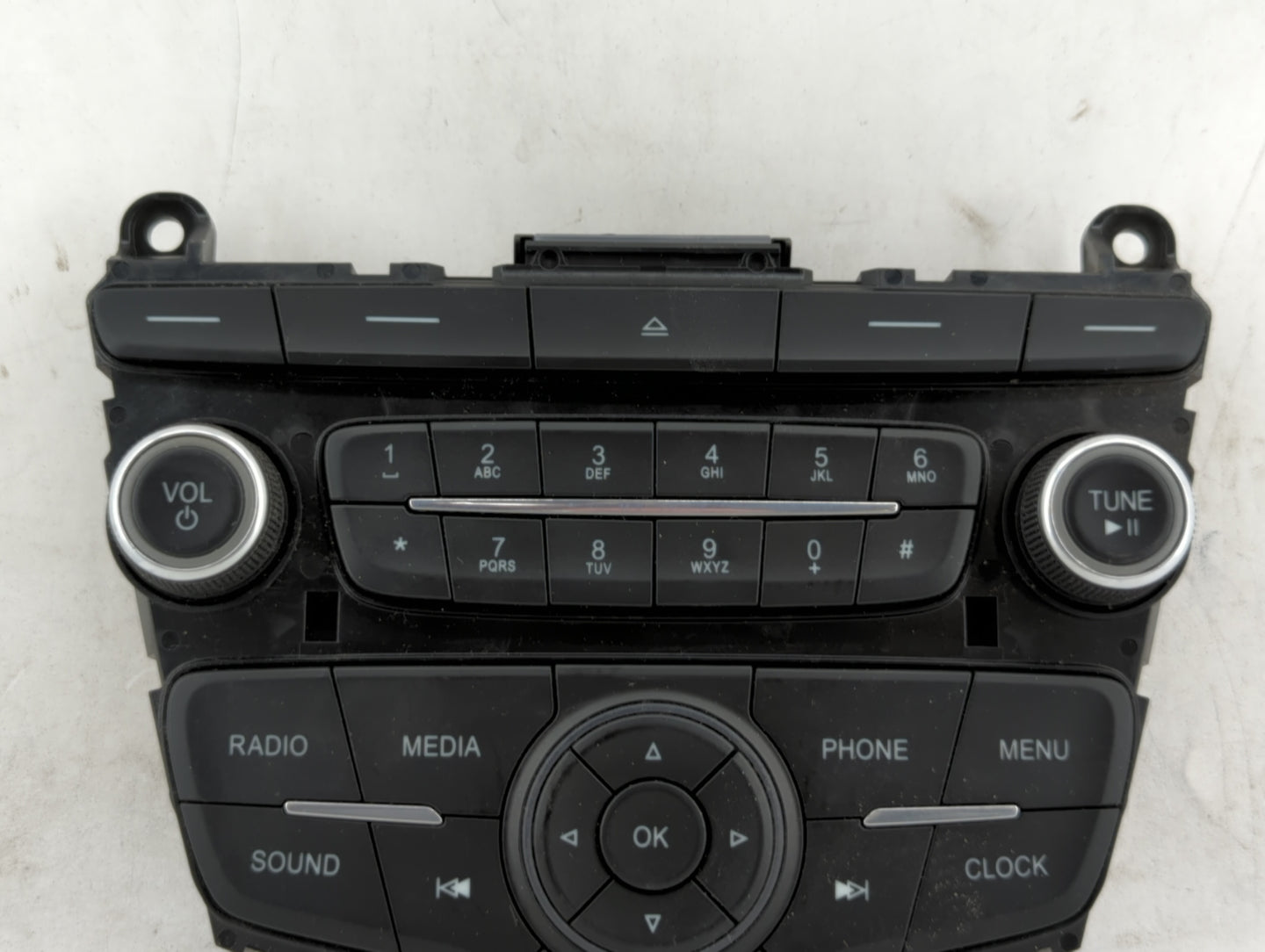 2015-2018 Ford Focus Am Fm Cd Player Radio Receiver - Oemusedautoparts1.com