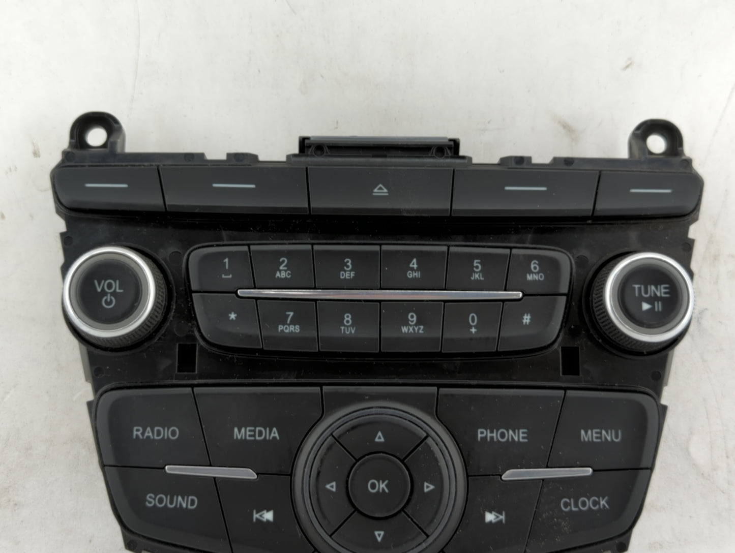 2015-2018 Ford Focus Am Fm Cd Player Radio Receiver - Oemusedautoparts1.com
