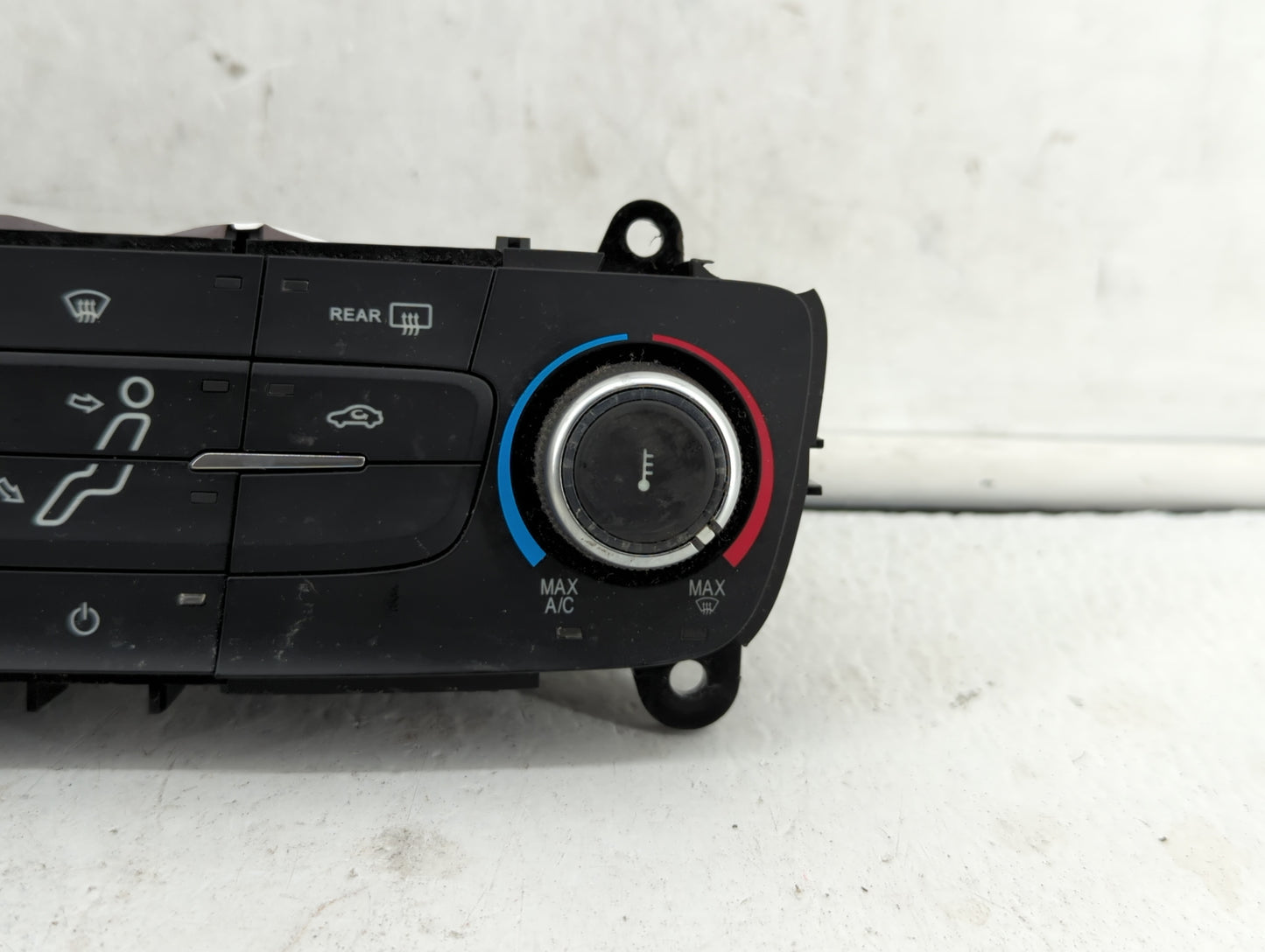 2015-2018 Ford Focus Climate Control Module Temperature AC/Heater Replacement P/N:F1ET-19980-JF Fits Fits 2015 2016 2017 201