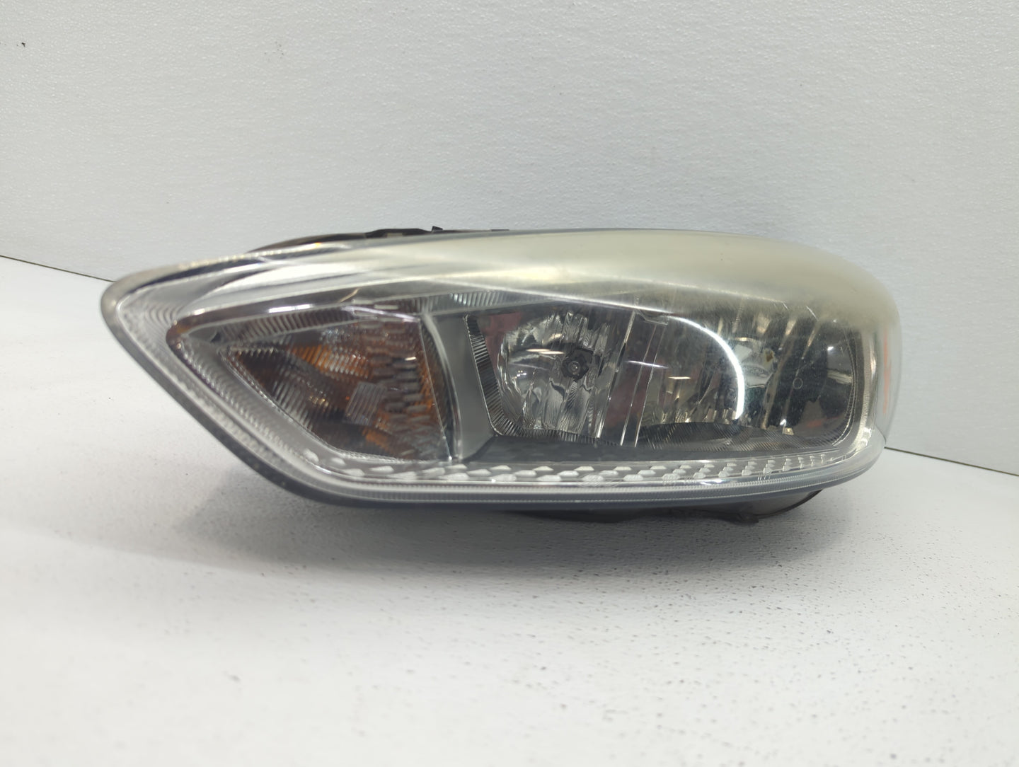 2015-2018 Ford Focus Driver Left Oem Head Light Headlight Lamp - Oemusedautoparts1.com