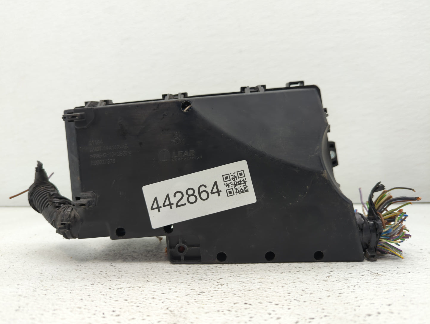 2015 Ford Focus Fusebox Fuse Box Panel Relay Module P/N:AV6T-14A067-AD AV6T-14A142-AB Fits OEM Used Auto Parts - Oemusedauto