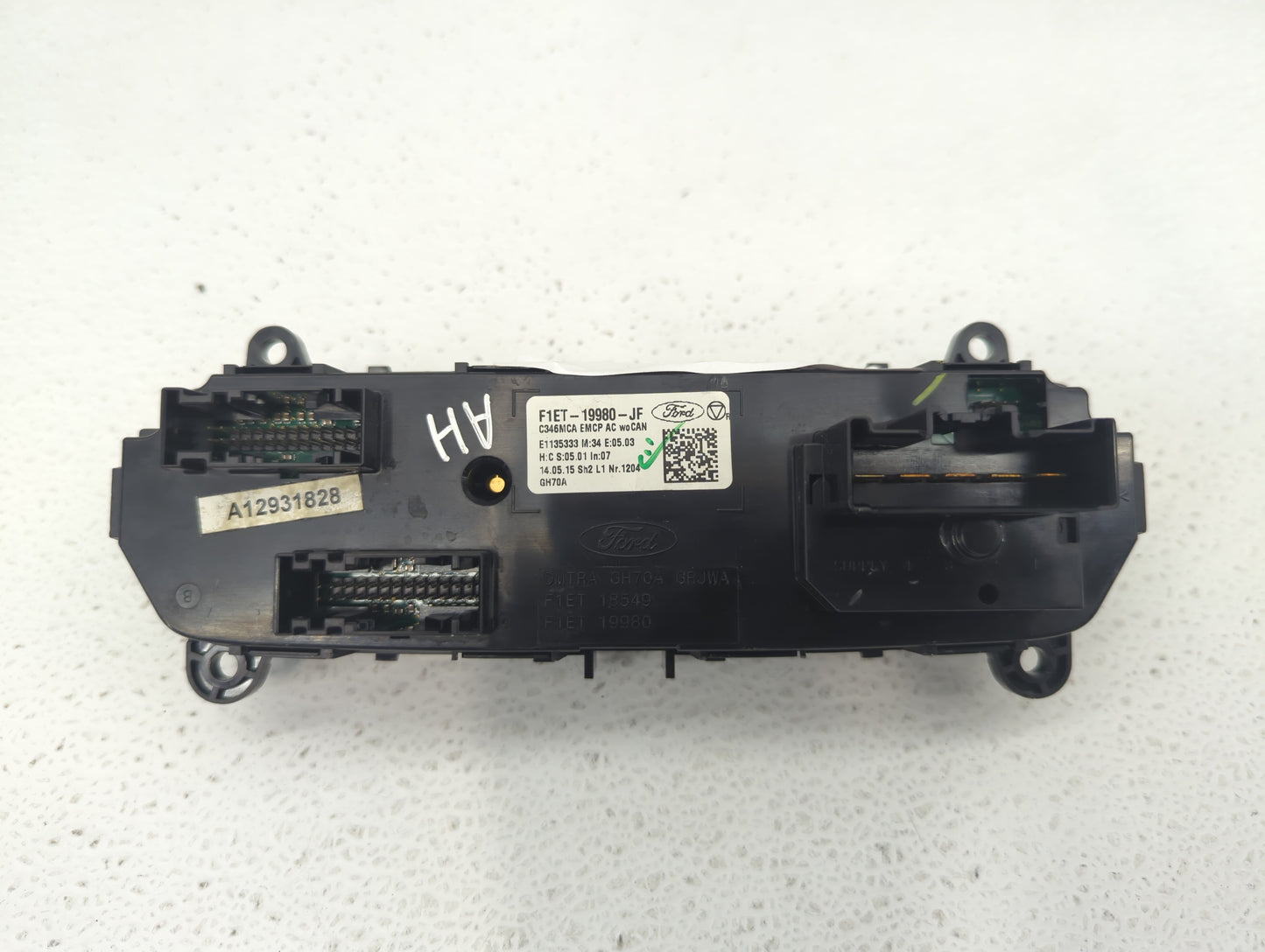 2015-2018 Ford Focus Climate Control Module Temperature AC/Heater Replacement P/N:F1ET-19980-JG F1ET-19980-JJ Fits OEM Used 
