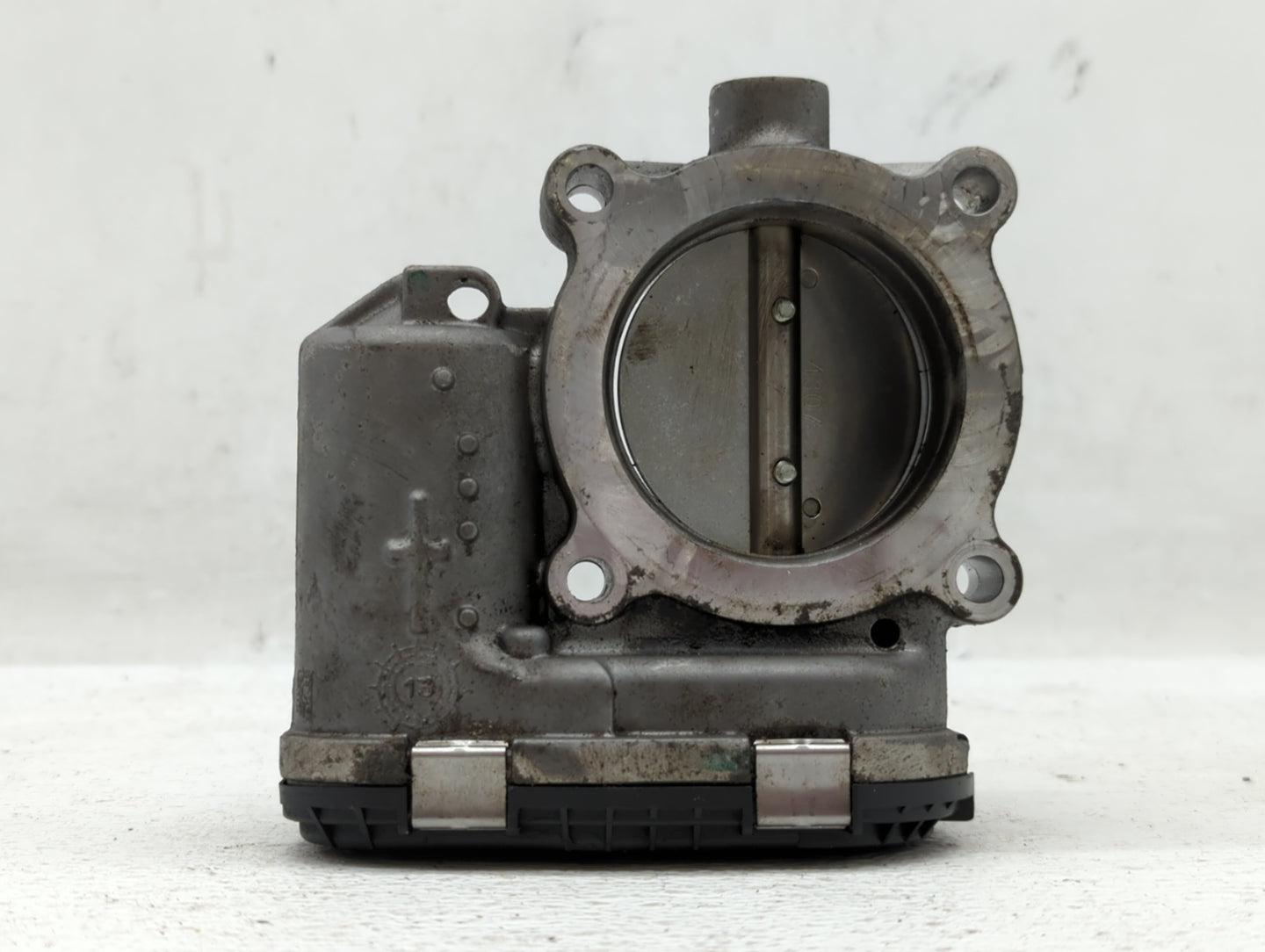 2014-2018 Ford Focus Throttle Body P/N:DS7E-9F991-BD DS7E-9F991-BB Fits Fits 2014 2015 2016 2017 2018 2019 2020 2021 2022 OE