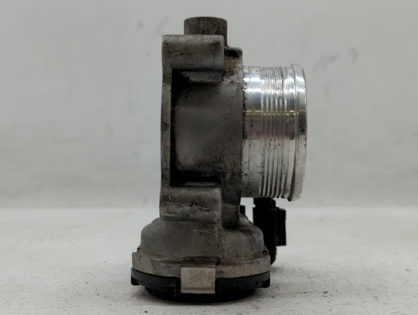 2014-2018 Ford Focus Throttle Body P/N:DS7E-9F991-BD DS7E-9F991-BB Fits Fits 2014 2015 2016 2017 2018 2019 2020 2021 2022 OE