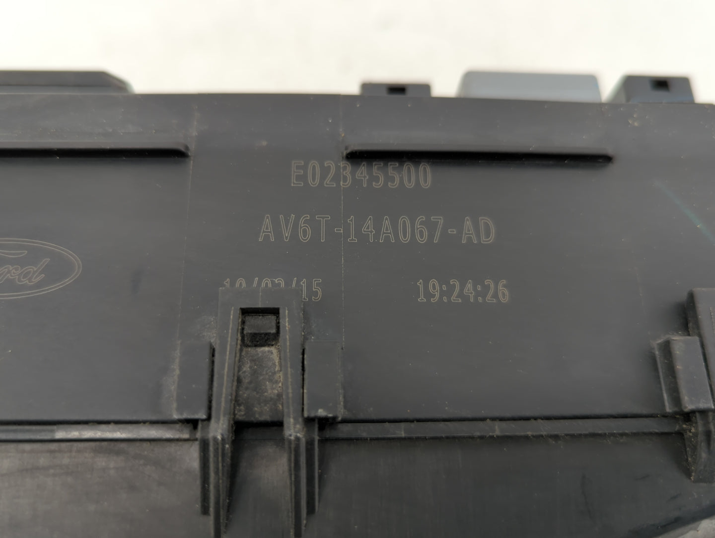 2015 Ford Focus Fusebox Fuse Box Panel Relay Module P/N:AV6T-14A067-AD AV6T-14A142-AB Fits OEM Used Auto Parts - Oemusedauto