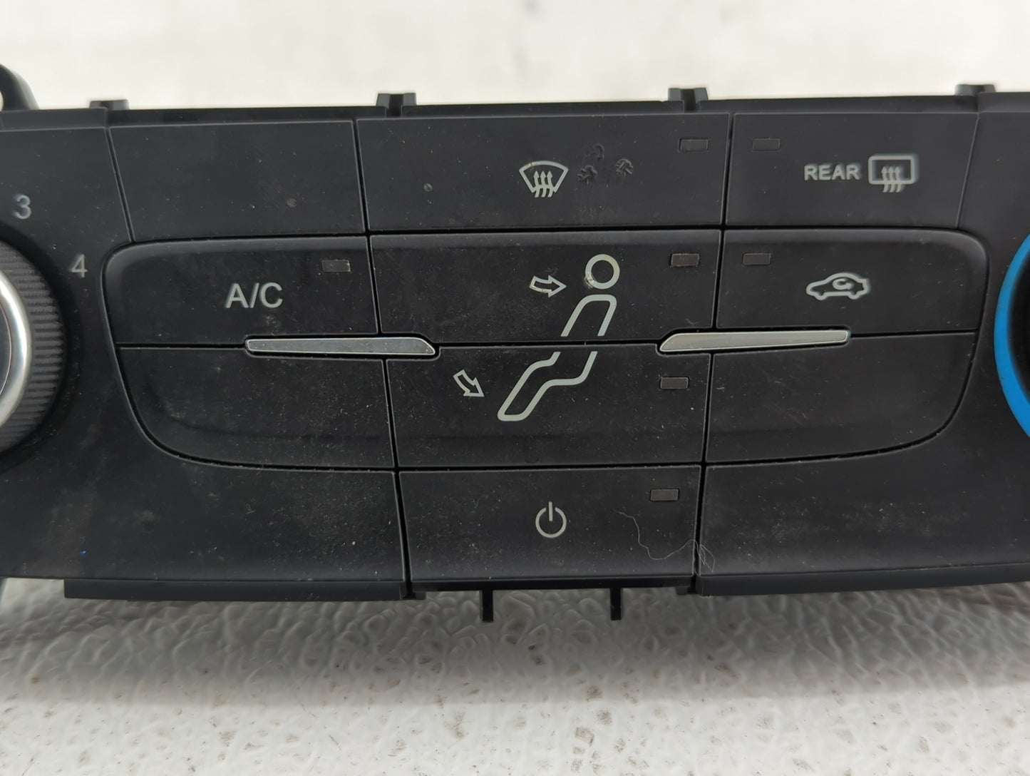 2015-2018 Ford Focus Climate Control Module Temperature AC/Heater Replacement P/N:F1ET-19980-JF Fits Fits 2015 2016 2017 201