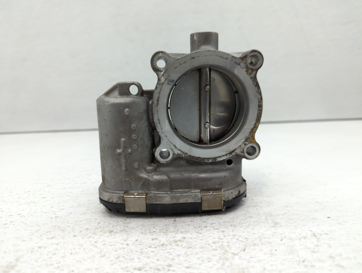 2014-2018 Ford Focus Throttle Body P/N:DS7E-9F991-BB Fits Fits 2014 2015 2016 2017 2018 2019 2020 2021 2022 OEM Used Auto Pa