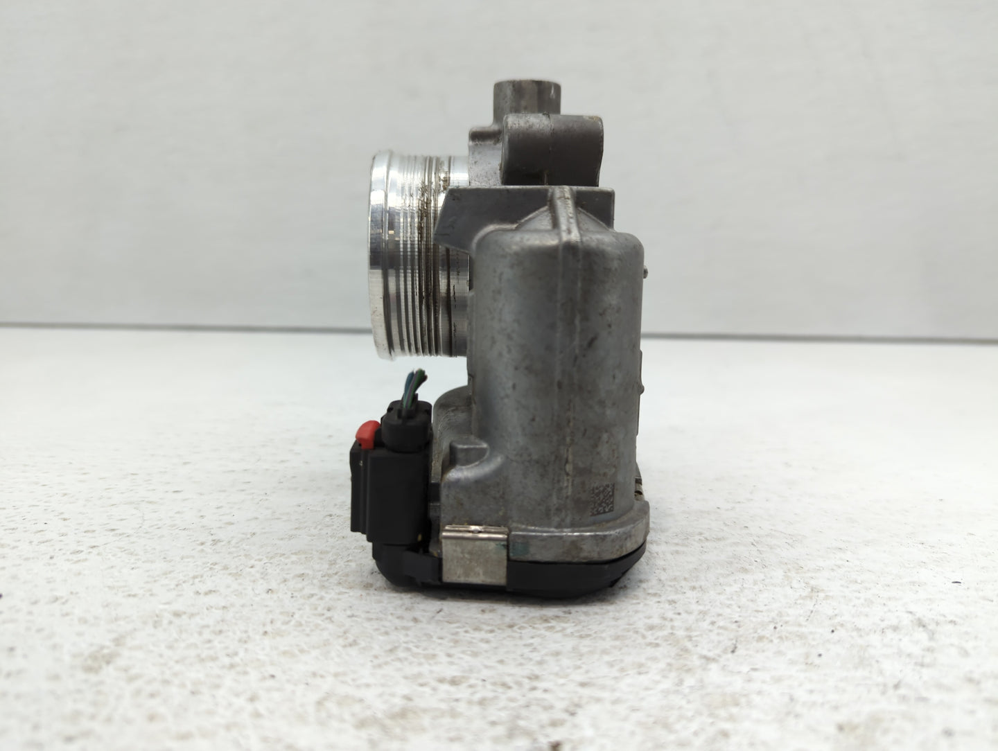 2014-2018 Ford Focus Throttle Body P/N:DS7E-9F991-BB Fits Fits 2014 2015 2016 2017 2018 2019 2020 2021 2022 OEM Used Auto Pa