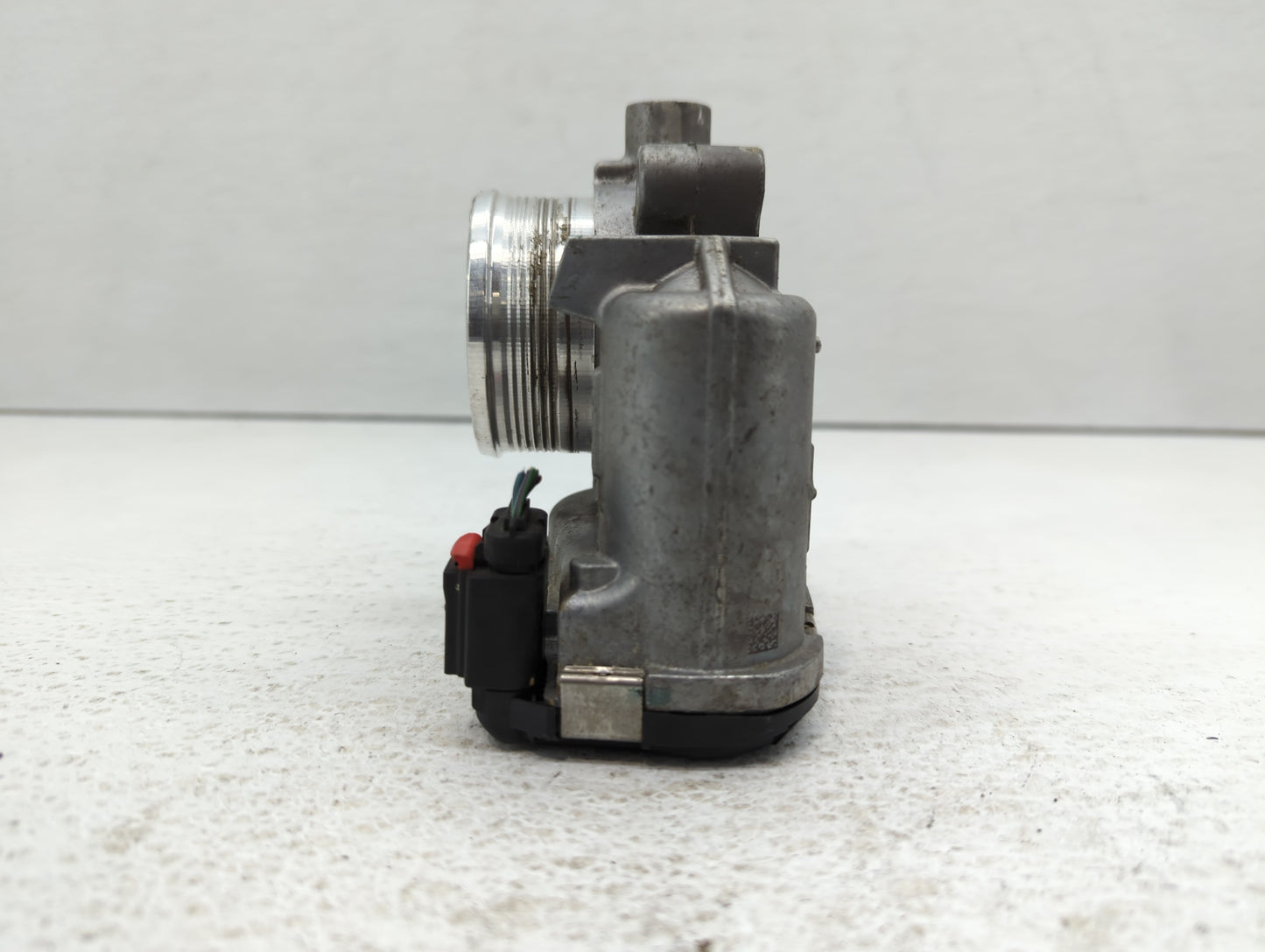 2014-2018 Ford Focus Throttle Body P/N:DS7E-9F991-BB Fits Fits 2014 2015 2016 2017 2018 2019 2020 2021 2022 OEM Used Auto Pa