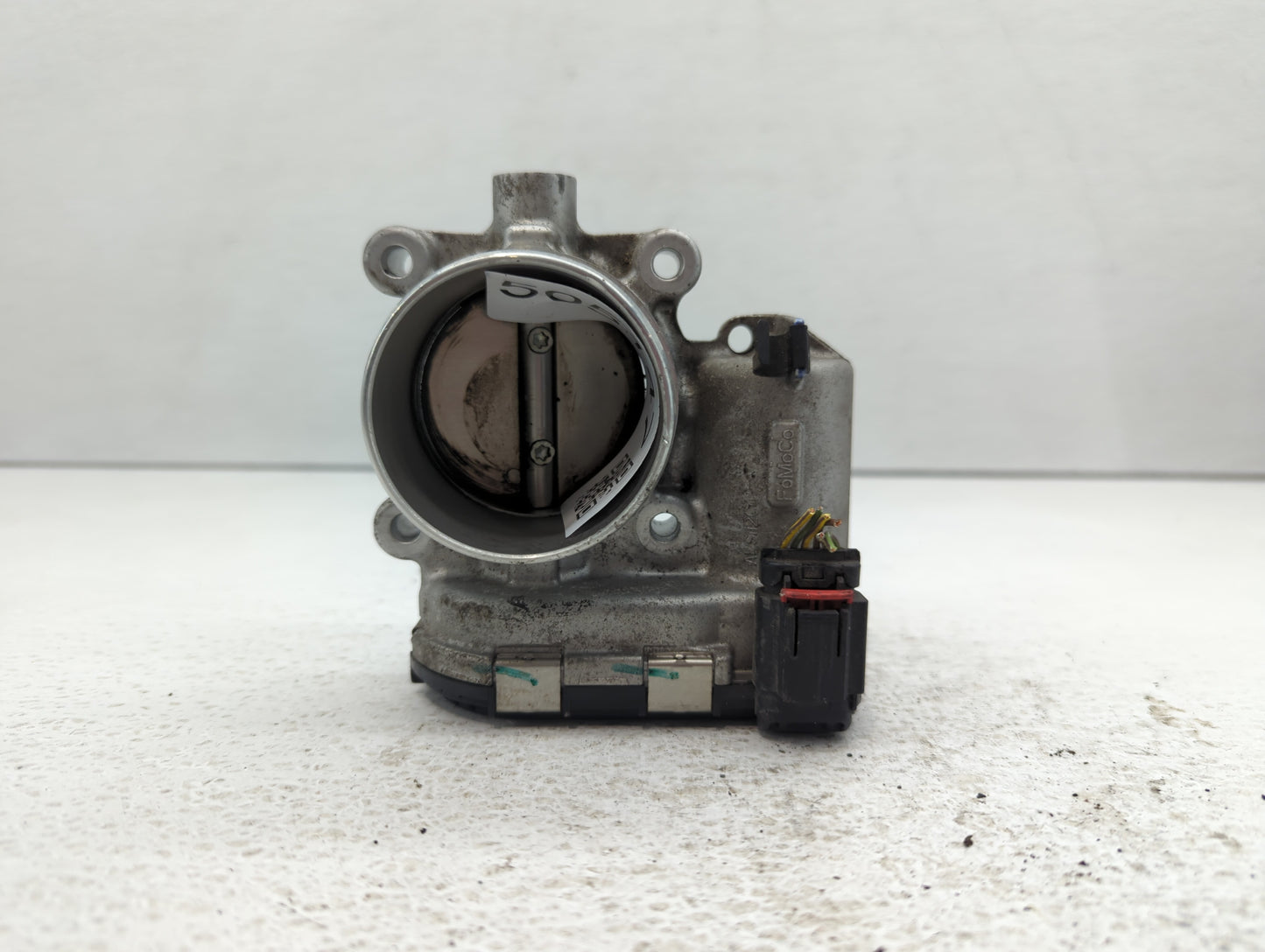 2014-2018 Ford Focus Throttle Body P/N:DS7E-9F991-BB Fits Fits 2014 2015 2016 2017 2018 2019 2020 2021 2022 OEM Used Auto Pa