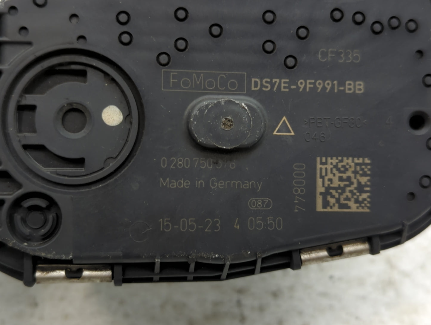 2014-2018 Ford Focus Throttle Body P/N:DS7E-9F991-BB Fits Fits 2014 2015 2016 2017 2018 2019 2020 2021 2022 OEM Used Auto Pa