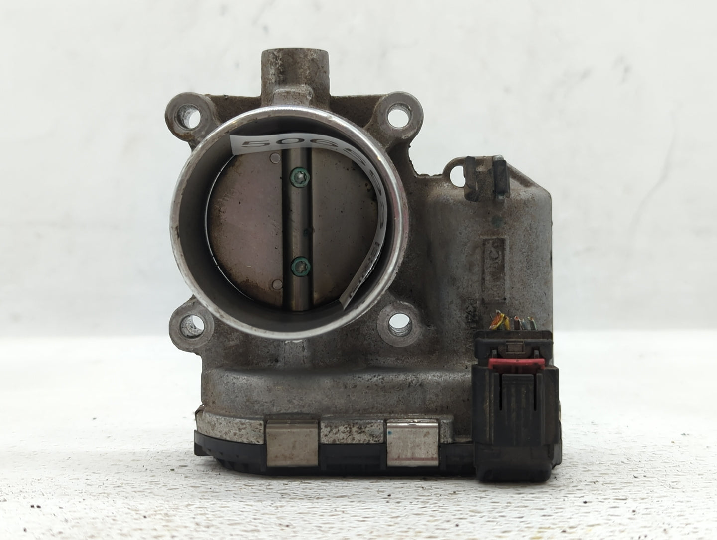 2014-2018 Ford Focus Throttle Body P/N:DS7E-9F991-BB Fits Fits 2014 2015 2016 2017 2018 2019 2020 2021 2022 OEM Used Auto Pa
