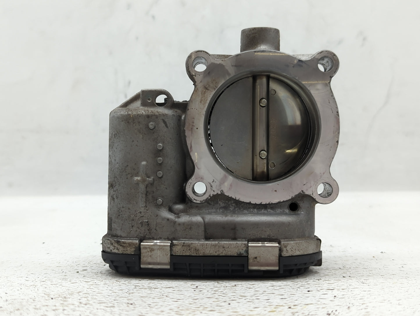 2014-2018 Ford Focus Throttle Body P/N:DS7E-9F991-BB Fits Fits 2014 2015 2016 2017 2018 2019 2020 2021 2022 OEM Used Auto Pa