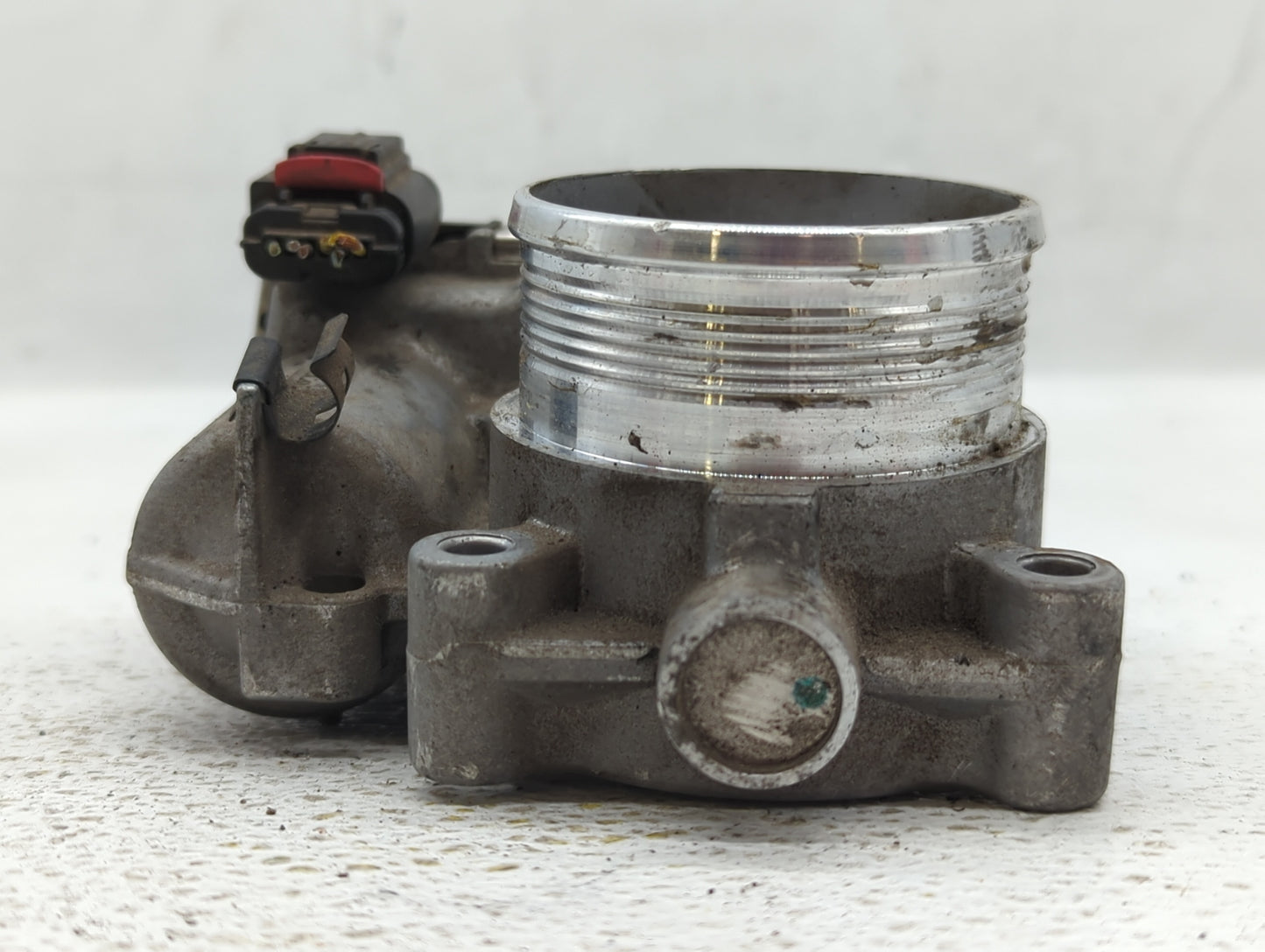 2014-2018 Ford Focus Throttle Body P/N:DS7E-9F991-BB Fits Fits 2014 2015 2016 2017 2018 2019 2020 2021 2022 OEM Used Auto Pa