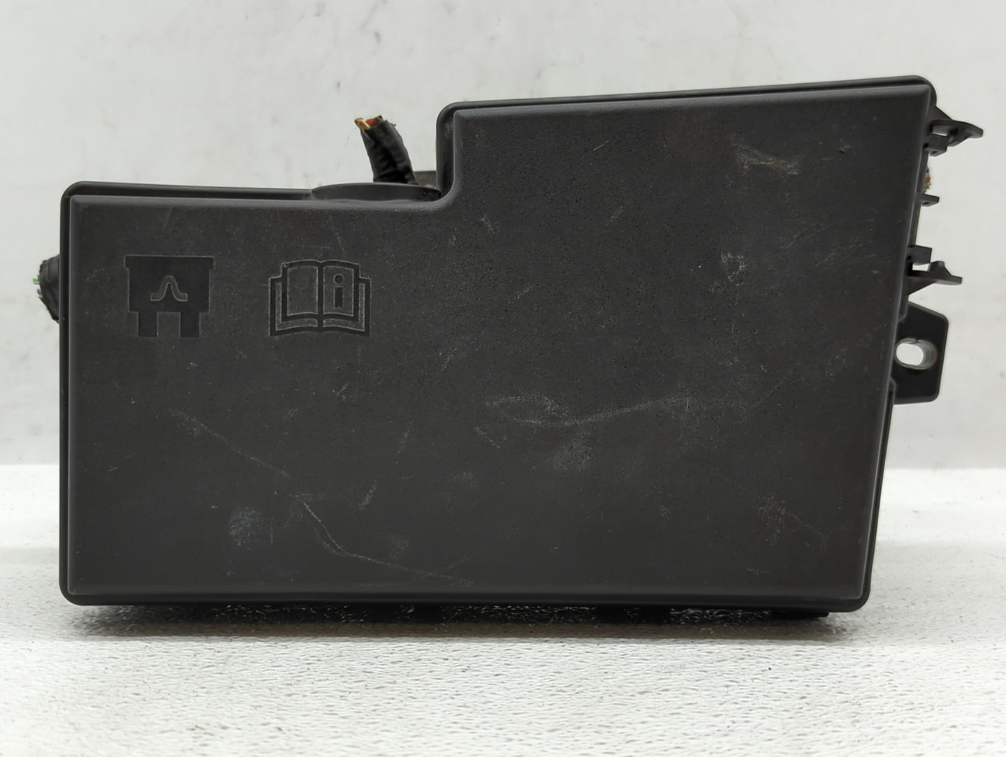 2015 Ford Focus Fusebox Fuse Box Panel Relay Module P/N:AV6T-14A142-AB Fits OEM Used Auto Parts - Oemusedautoparts1.com