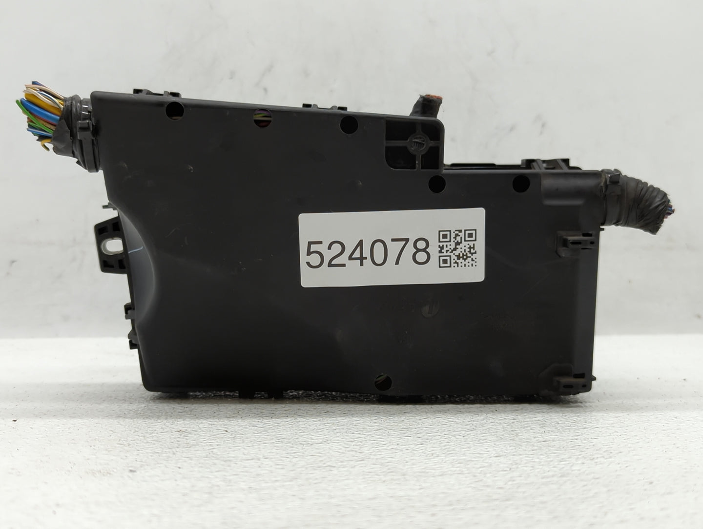 2015 Ford Focus Fusebox Fuse Box Panel Relay Module P/N:AV6T-14A142-AB Fits OEM Used Auto Parts - Oemusedautoparts1.com