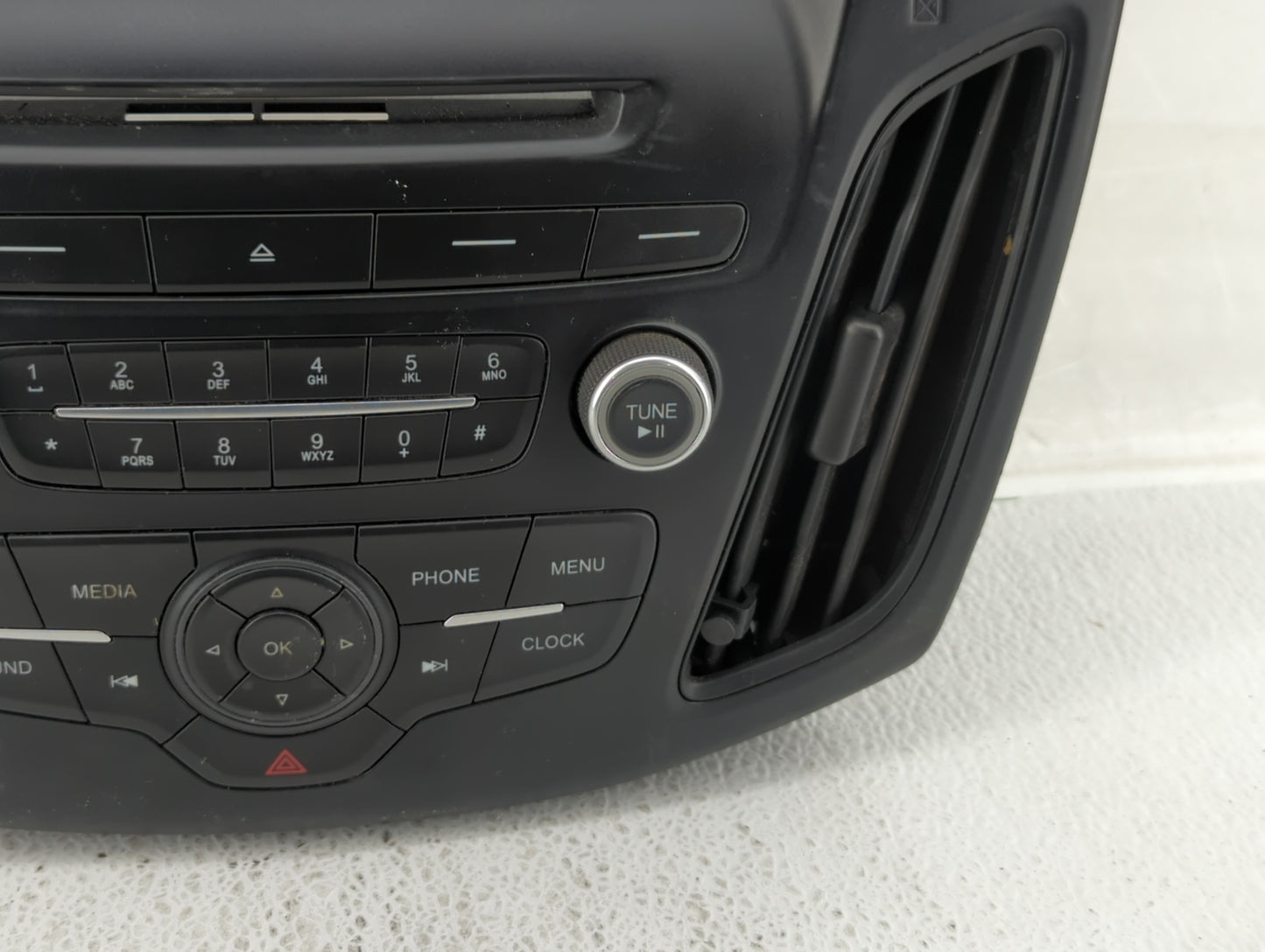2015-2018 Ford Focus Radio Control Panel - Oemusedautoparts1.com