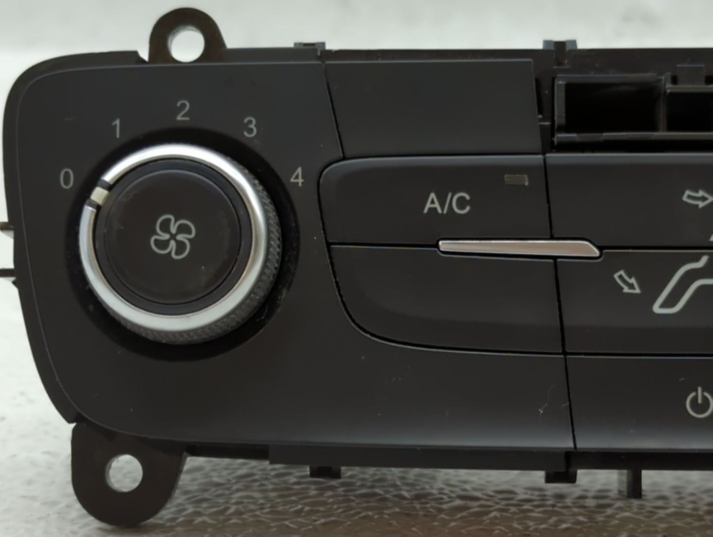 2015-2018 Ford Focus Climate Control Module Temperature AC/Heater Replacement P/N:F1ET-19980-JE F1ET-19980-LF Fits OEM Used 