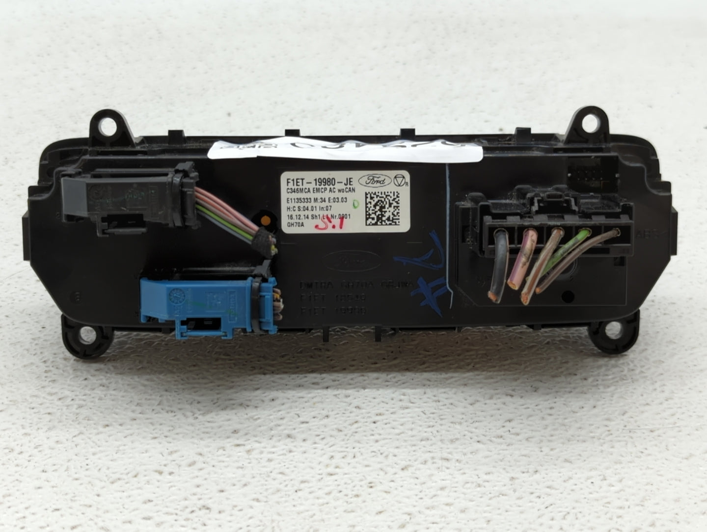 2015-2018 Ford Focus Climate Control Module Temperature AC/Heater Replacement P/N:F1ET-19980-JE F1ET-19980-LF Fits OEM Used 