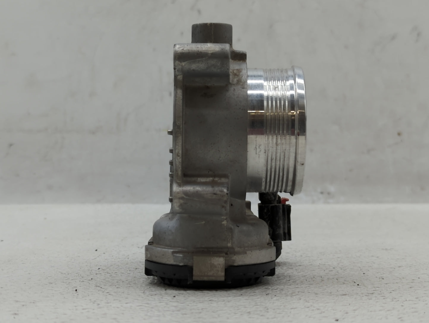 2014-2018 Ford Focus Throttle Body P/N:DS7E-9F9991-BB Fits Fits 2014 2015 2016 2017 2018 2019 2020 2021 2022 OEM Used Auto P