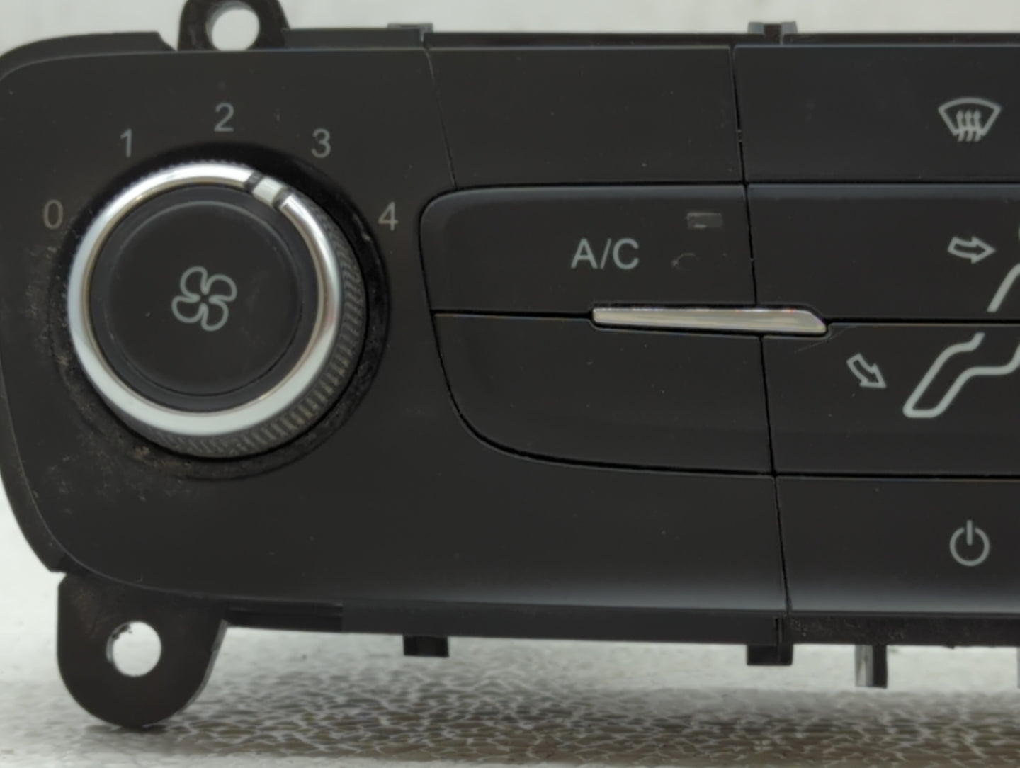 2015-2018 Ford Focus Climate Control Module Temperature AC/Heater Replacement P/N:F1ET-19980-JF F1ET-19980-JE Fits OEM Used 