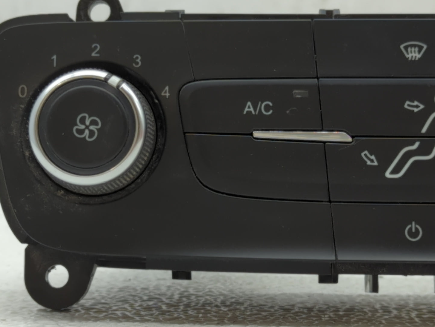 2015-2018 Ford Focus Climate Control Module Temperature AC/Heater Replacement P/N:F1ET-19980-JF F1ET-19980-JE Fits OEM Used 