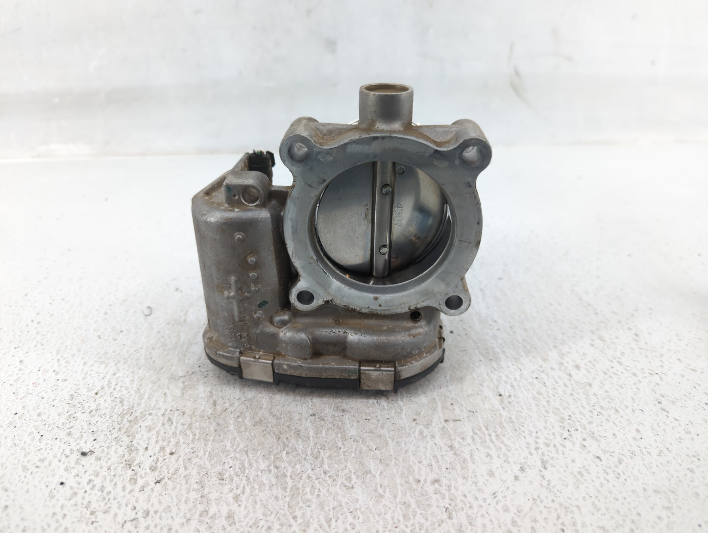2014-2018 Ford Focus Throttle Body P/N:DS7E-9F991-BB Fits Fits 2014 2015 2016 2017 2018 2019 2020 2021 2022 OEM Used Auto Pa