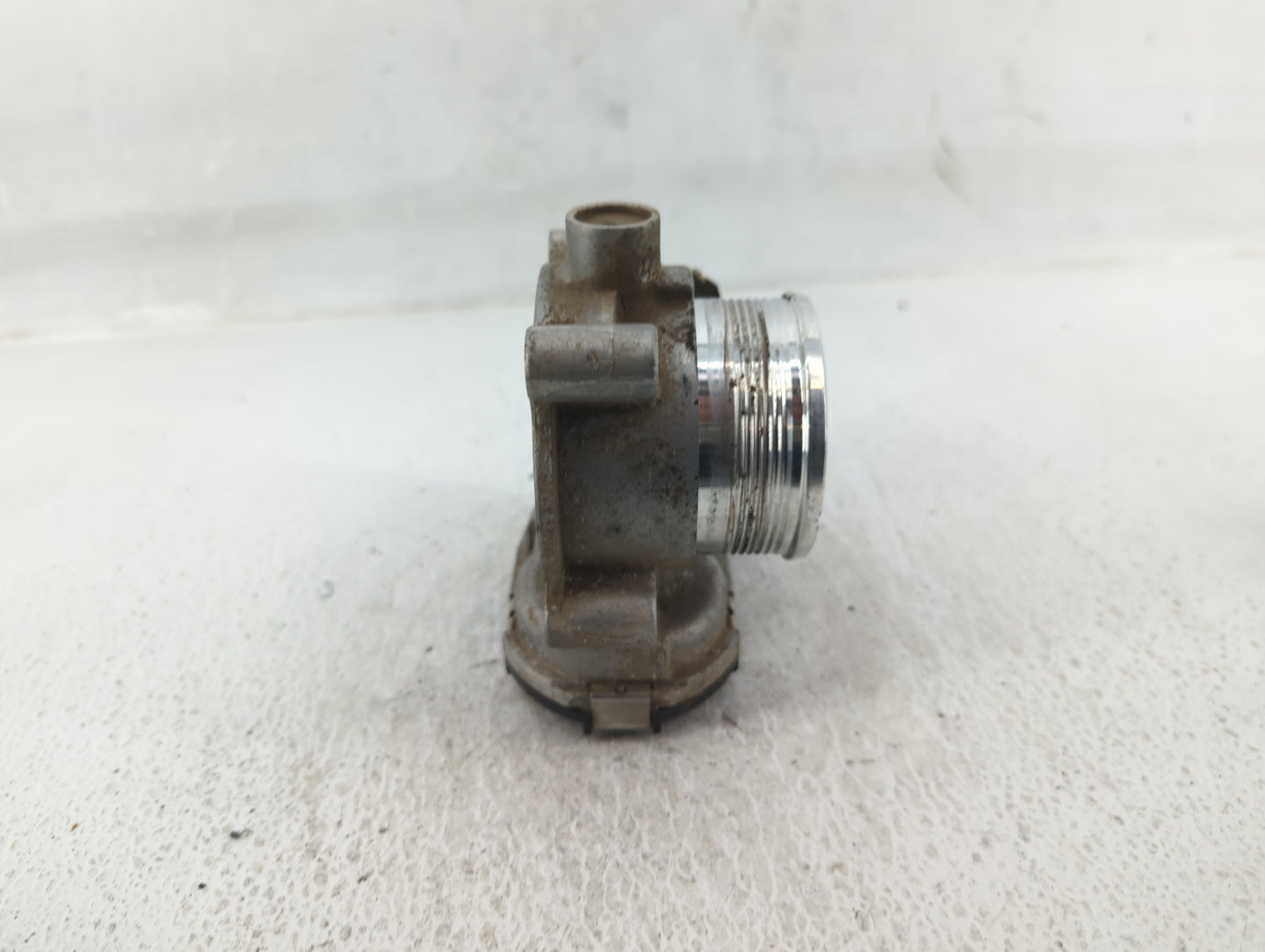 2014-2018 Ford Focus Throttle Body P/N:DS7E-9F991-BB Fits Fits 2014 2015 2016 2017 2018 2019 2020 2021 2022 OEM Used Auto Pa