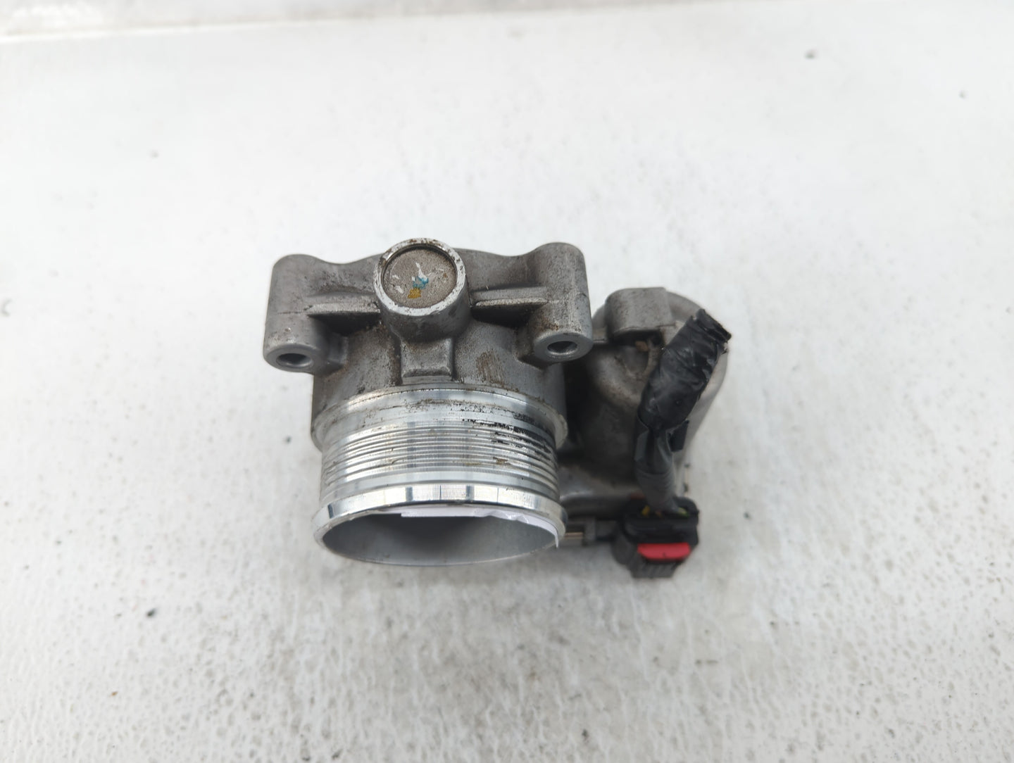 2014-2018 Ford Focus Throttle Body P/N:DS7E-9F991-BB Fits Fits 2014 2015 2016 2017 2018 2019 2020 2021 2022 OEM Used Auto Pa