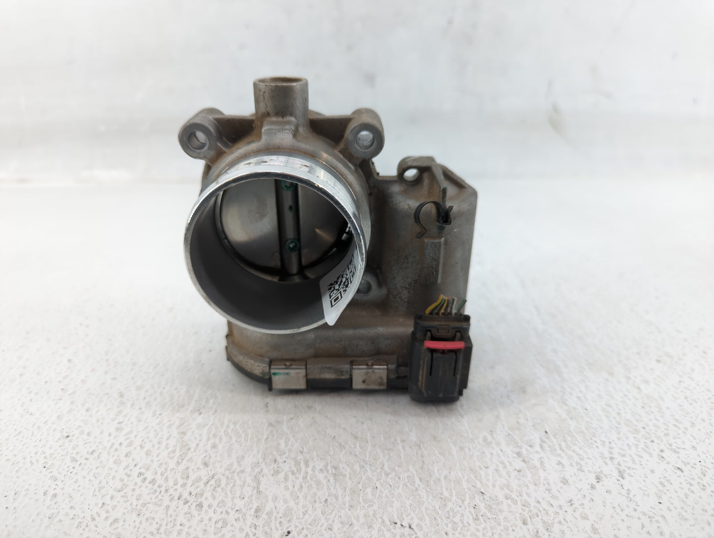 2014-2018 Ford Focus Throttle Body P/N:DS7E-9F991-BB Fits Fits 2014 2015 2016 2017 2018 2019 2020 2021 2022 OEM Used Auto Pa