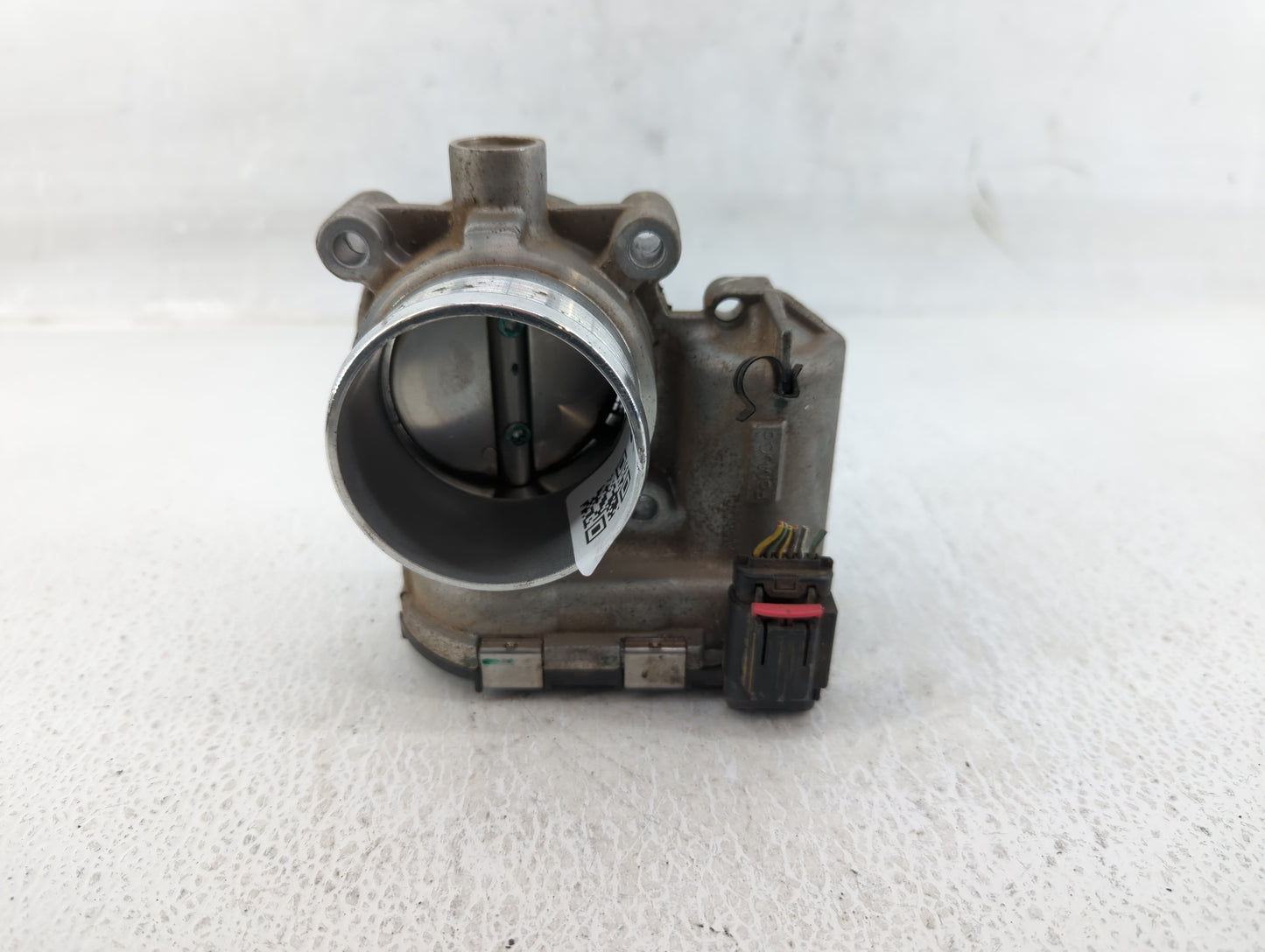 2014-2018 Ford Focus Throttle Body P/N:DS7E-9F991-BB Fits Fits 2014 2015 2016 2017 2018 2019 2020 2021 2022 OEM Used Auto Pa