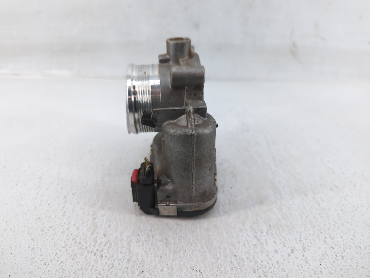 2014-2018 Ford Focus Throttle Body P/N:DS7E-9F991-BB Fits Fits 2014 2015 2016 2017 2018 2019 2020 2021 2022 OEM Used Auto Pa