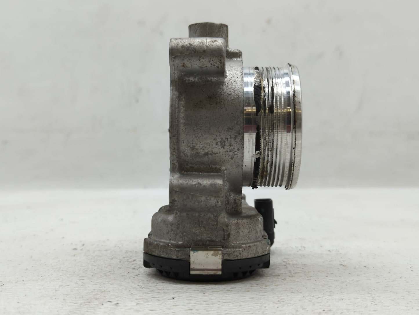 2014-2018 Ford Focus Throttle Body P/N:DS7E-9F991-BB Fits Fits 2014 2015 2016 2017 2018 2019 2020 2021 2022 OEM Used Auto Pa