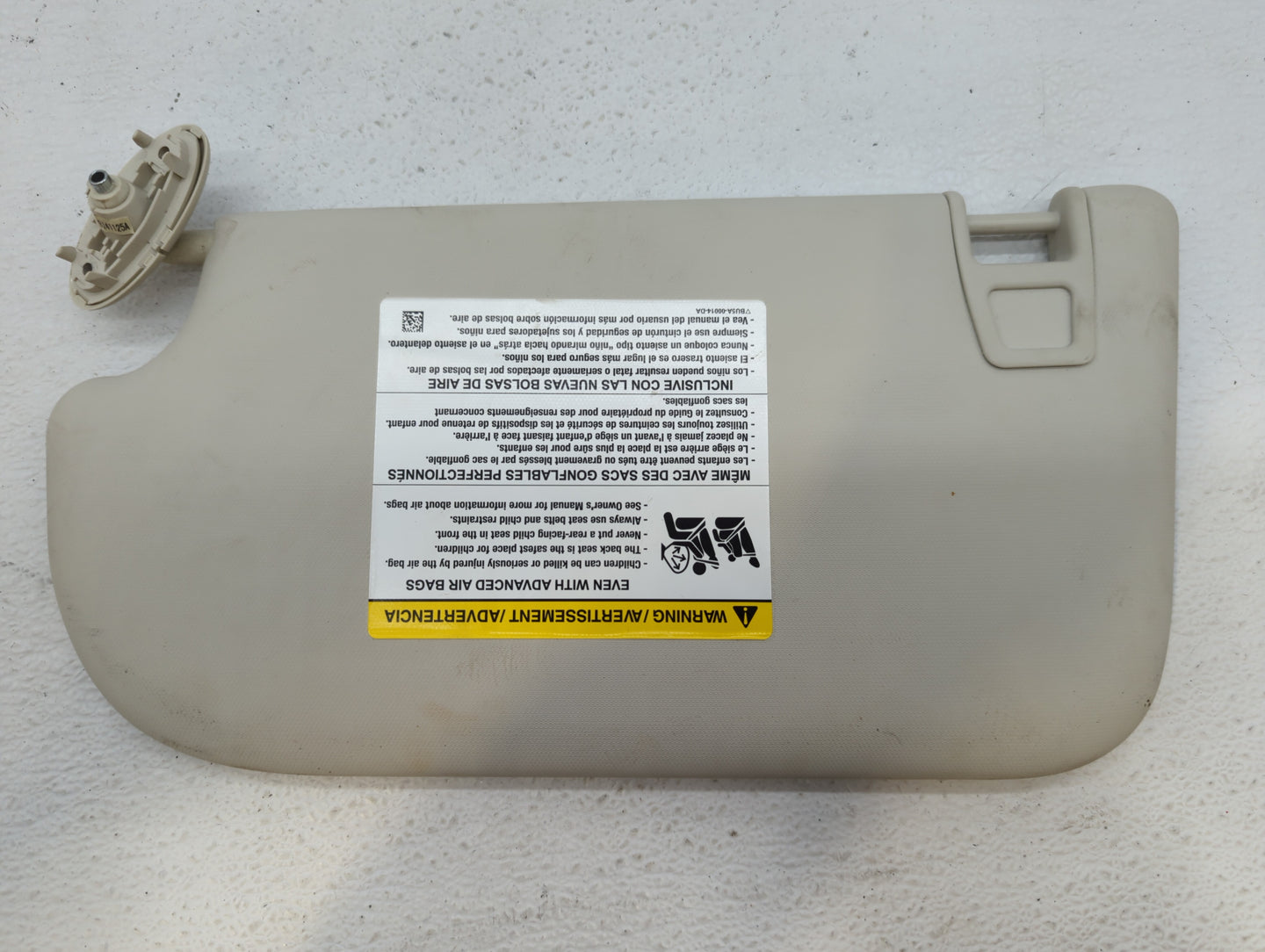 2013-2018 Ford Focus Sun Visor Shade Replacement Driver Left Mirror Fits Fits 2013 2014 2015 2016 2017 2018 OEM Used Auto Pa
